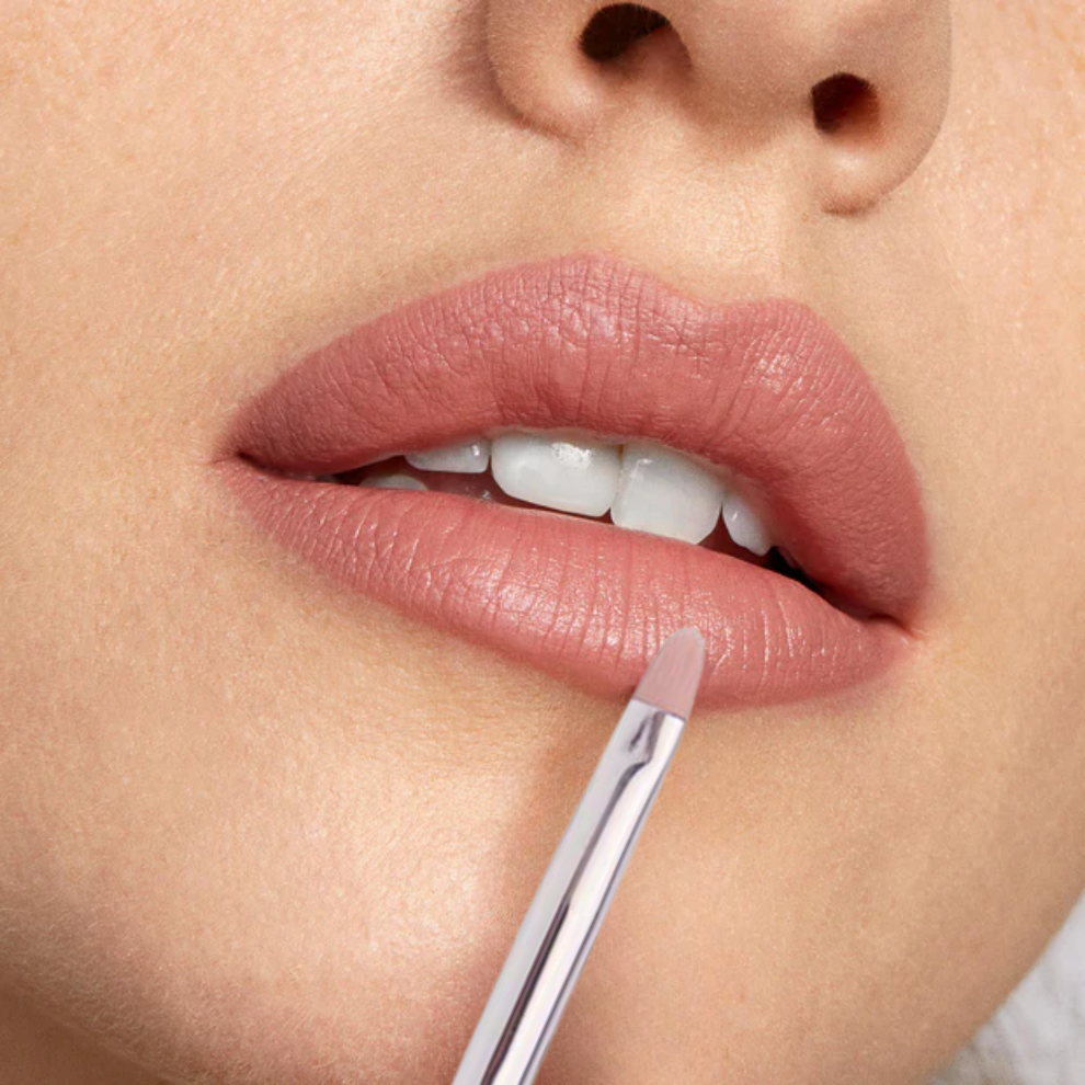 Cọ Tán Son Môi Có Nắp COLOURPOP Lip Brush C123
